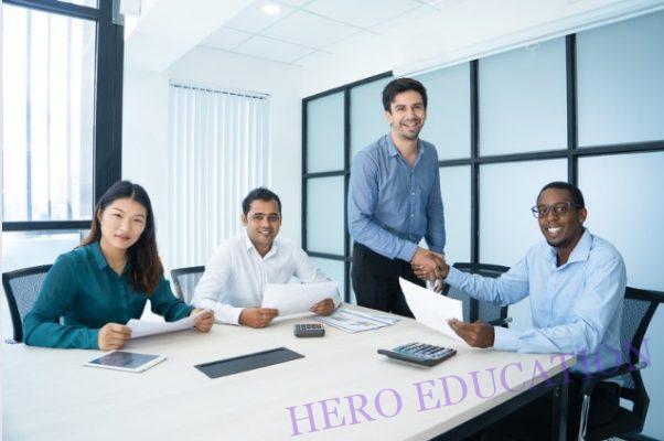Lắng nghe giúp cải thiện việc học ngôn ngữ.